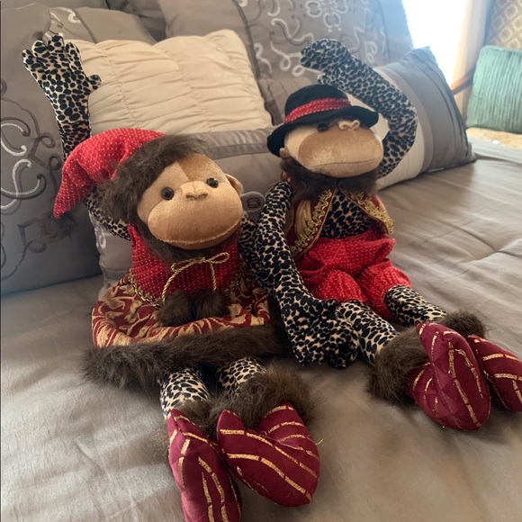Two Adorable Monkeys His&Hers - Picture 4 of 7